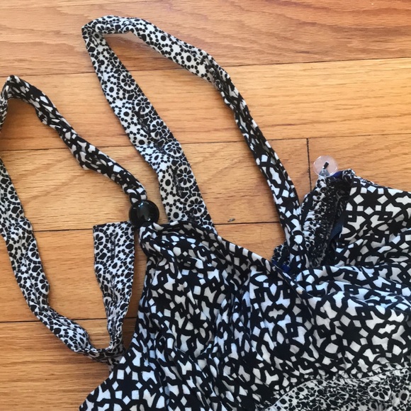 Charlotte Russe Maxi Dress - Picture 8 of 8